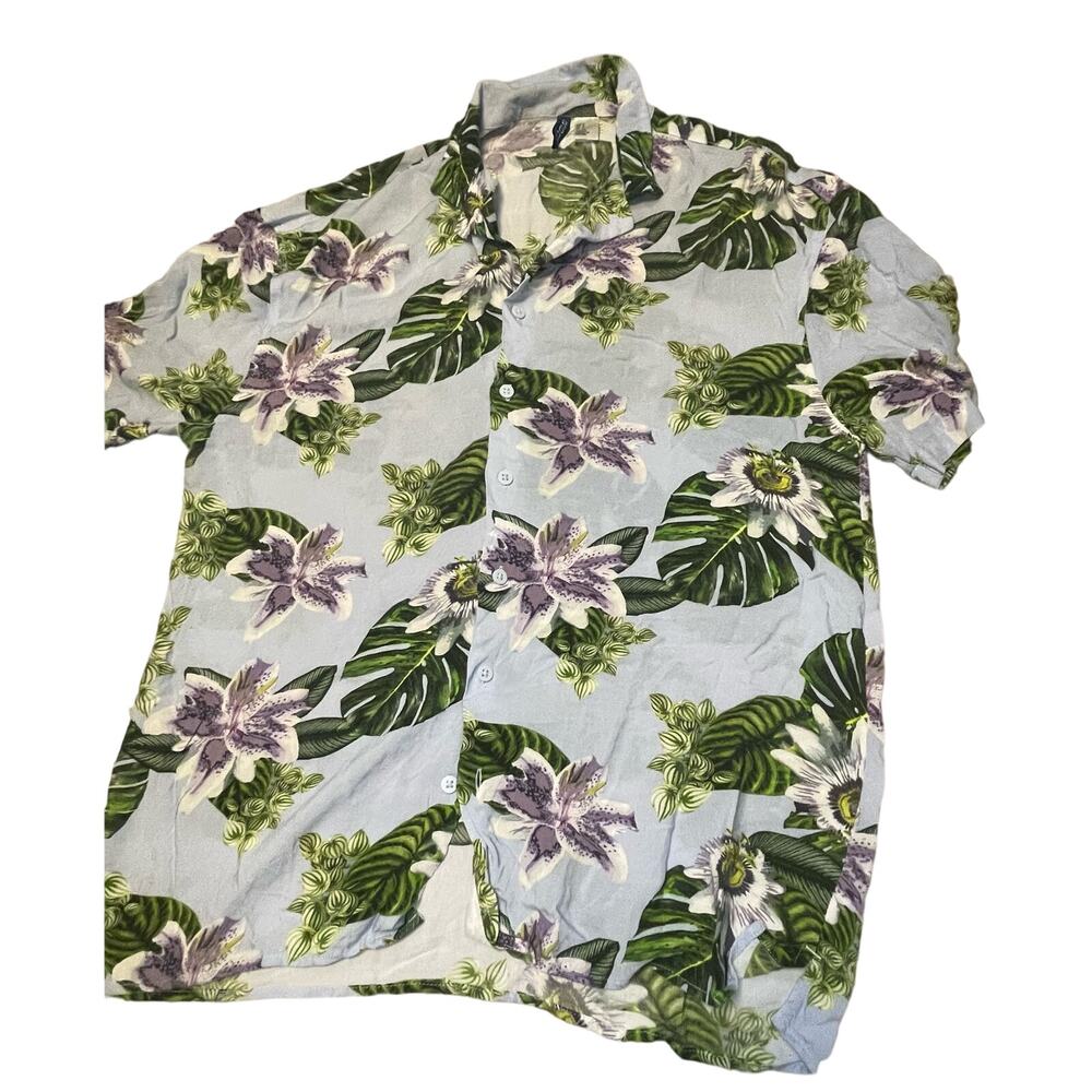 DIVIDED BY H&M BUTTER SOFT HAWAIIAN SHIRT SIZE SMALL 100% Rayon LOOSE FIT